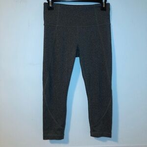 Athleta Dark Gray Capris Size Small